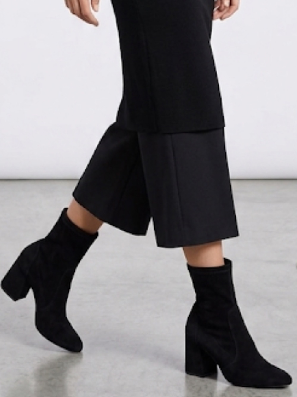 Elegant Black Women's Boots